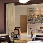Mon Toc Hotel 2*
