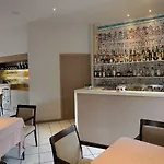 Hotel Mon Toc 2*