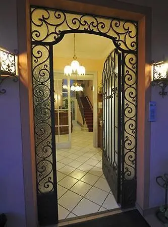 Mon Toc Hotel Stresa