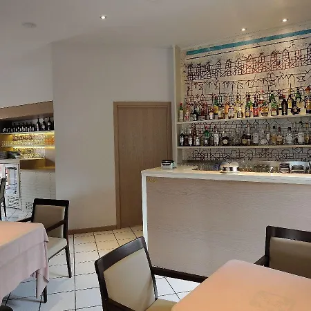 Szálloda Mon Toc 2*